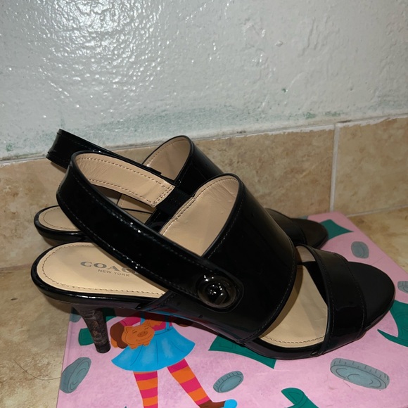 Coach heels size 8 woman’s - Picture 2 of 5